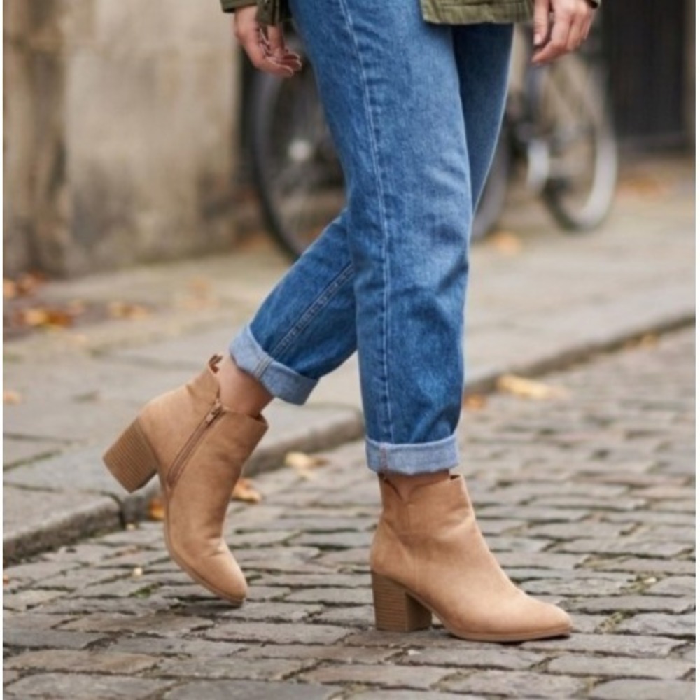 Pink Lily Tan Faux Suede Ankle Booties Block Heel Side Zip Womens Size 7